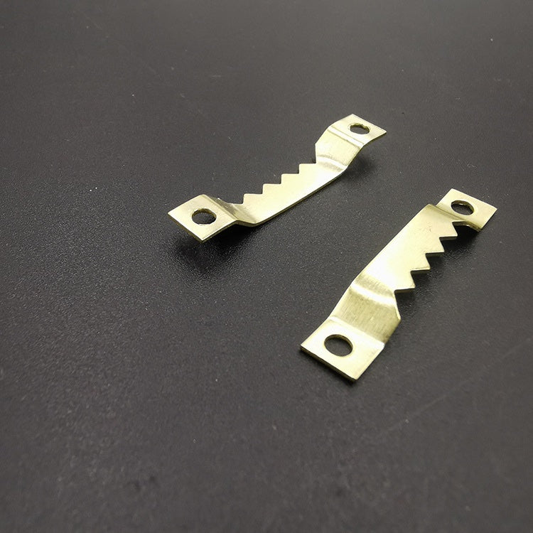 Sawtooth Hanger